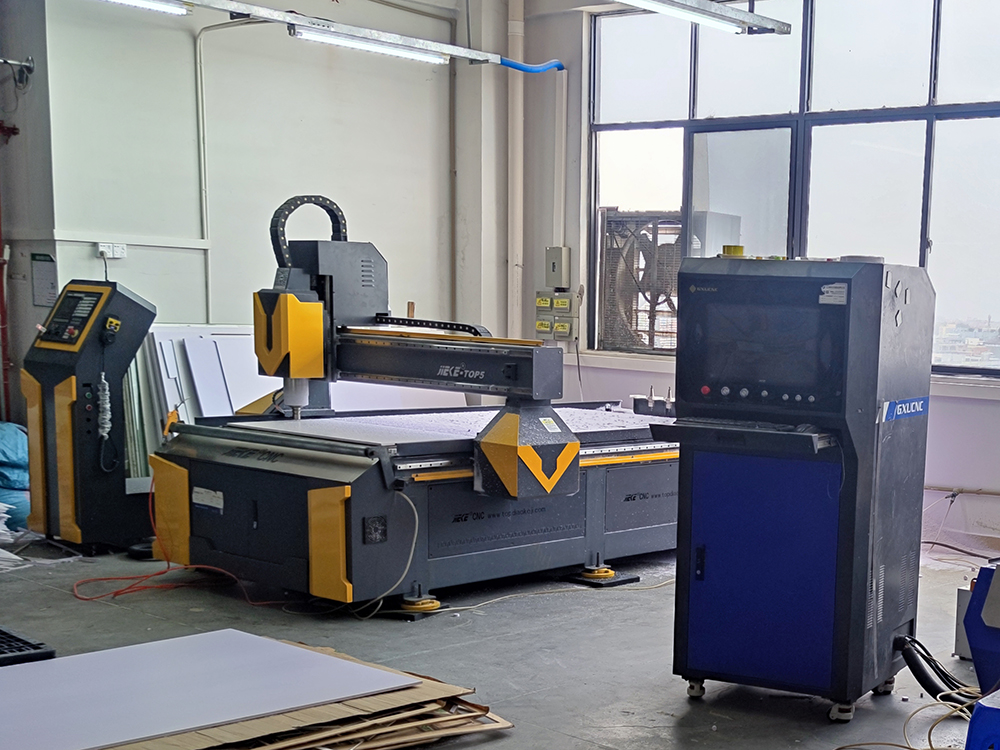 ඇක්‍රිලික් සංදර්ශක සඳහා TP සංදර්ශක ලේසර් කැටයම් යන්ත්‍රය