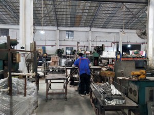 metal workshop-13