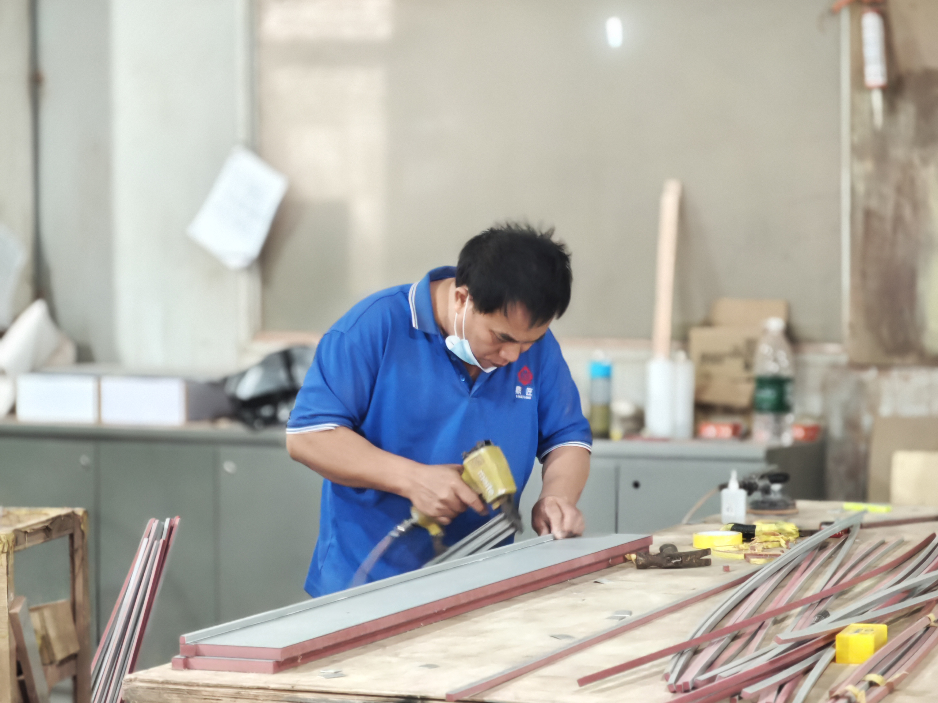 panel nailing for display